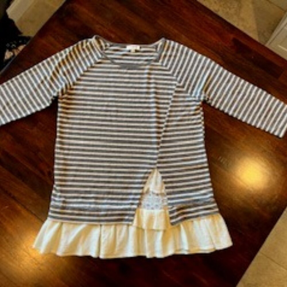 Umgee Gray & Cream Stripe 3/4 Sleeve Shirt Sz M - Picture 3 of 9